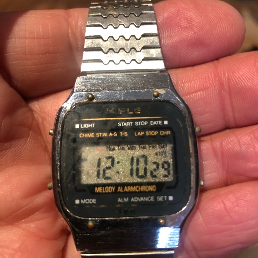 Old Watch Good Working Condition - image 6